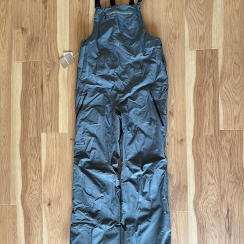 Patagonia Women's Powder Town Bibs NWT Nouveau Green M
